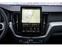 Volvo XC60 2.0 T6 Plug-in hybrid AWD Plus Black Edition | Facelift | Harman Kardon Audio | Head-up Display | 360 Graden Camera | Panoramadak | Lichtmetalen Velgen 21 inch | Elektrisch Verstelbare Voorstoelen | Keyless Entry | BLIS
