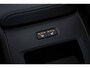 Volvo XC60 2.0 T6 Plug-in hybrid AWD Plus Black Edition | Facelift | Harman Kardon Audio | Head-up Display | 360 Graden Camera | Panoramadak | Lichtmetalen Velgen 21 inch | Elektrisch Verstelbare Voorstoelen | Keyless Entry | BLIS