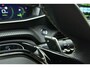 Peugeot 2008 1.2 PureTech GT Pack 155pk Automaat | Navigatie | Dealer onderhouden | Adaptive Cruise control | Camera | Parkeersensoren | Trekhaak | Keyless Entry + Start | 18" LMV