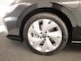 Volkswagen Golf 1.5 eHybrid Life Edition 204 pk Automaat (DSG) | Verlengde garantie | Navigatie | Parkeersensoren (Park assist) | Achteruitrijcamera |