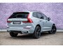 Volvo XC60 2.0 T6 Plug-in hybrid AWD Ultra Black Edition | Facelift | Harman Kardon Audio | Head-up Display | 360 Graden Camera | Panoramadak | Lichtmetalen Velgen 21 inch | Elektrisch Verstelbare Voorstoelen | Keyless Entry | BLIS