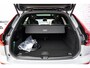 Volvo XC60 2.0 T6 Plug-in hybrid AWD Ultra Black Edition | Facelift | Harman Kardon Audio | Head-up Display | 360 Graden Camera | Panoramadak | Lichtmetalen Velgen 21 inch | Elektrisch Verstelbare Voorstoelen | Keyless Entry | BLIS