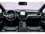 Volvo XC60 2.0 T6 Plug-in hybrid AWD Ultra Black Edition | Facelift | Harman Kardon Audio | Head-up Display | 360 Graden Camera | Panoramadak | Lichtmetalen Velgen 21 inch | Elektrisch Verstelbare Voorstoelen | Keyless Entry | BLIS