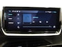 Peugeot 2008 1.2 PureTech 130pk Automaat Allure Navigatie Apple Carplay/Android Auto 360 camera Parkeersensoren Blind Spot Assist Adaptive Cruise Control Stoelverwarming Getinte ramen Climate Control