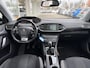 Peugeot 308 SW 1.2T 110pk Style | Panoramadak | DAB radio | 1e eigenaar | Dealeronderhouden | Parkeersensoren | Trekhaak | Climate Control | Navigatie | Cruise Control