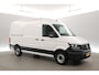 Volkswagen Crafter 2.0 TDI L3H3 140PK | Aut. | 3000KG Trekgew. | Airco | Adap. Cruise | Camera | Carplay | Parkeersens.