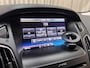Ford Focus 1.0 Titanium 101 PK Org.NL! / Cruise / Trekhaak / Navigatie / PDC V&A / ECC Clima / 17'' LMV