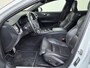 Volvo V60 T8 Twin Engine AWD R-Design | Trekhaak | Head-Up | Panoramadak |