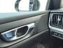 Volvo V60 T8 Twin Engine AWD R-Design | Trekhaak | Head-Up | Panoramadak |