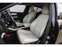 Volvo XC40 1.5 T4 Recharge Inscription | Trekhaak | Keyless entry en drive | Harman/Kardon | Elektrisch verstelbare voorstoelen | Dealeronderhouden | Parkeercamera | Panoramisch schuif/kanteldak