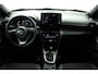 Toyota Yaris Cross 1.5 Hybrid Dynamic | Stoelverwarming voor | Stuurwielverwarming | Apple Carplay/ Android Auto | Camera Achter |
