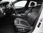 BMW 5-Serie 520i High Executive | LEDER | MEMORY STOEL | CAMERA | NAVIGATIE | STOELVERWARMING