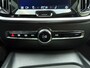 Volvo V60 B4 211pk Plus Bright / Panoramadak / Full-LED / Trekhaak / Elektr. Stoelen / Adapt. Cruise / BLIS / Stoel + Stuur. Verwarming / 18'' / Getint glas / Keyless /