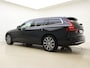 Volvo V60 B4 211pk Plus Bright / Panoramadak / Full-LED / Trekhaak / Elektr. Stoelen / Adapt. Cruise / BLIS / Stoel + Stuur. Verwarming / 18'' / Getint glas / Keyless /