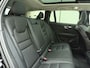 Volvo V60 B4 211pk Plus Bright / Panoramadak / Full-LED / Trekhaak / Elektr. Stoelen / Adapt. Cruise / BLIS / Stoel + Stuur. Verwarming / 18'' / Getint glas / Keyless /
