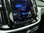 Volvo V60 B4 211pk Plus Bright / Panoramadak / Full-LED / Trekhaak / Elektr. Stoelen / Adapt. Cruise / BLIS / Stoel + Stuur. Verwarming / 18'' / Getint glas / Keyless /