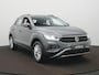 Volkswagen T-Roc 1.5 TSI Life Edition Automaat l ACC l Led l PDC l Stoelverwarming l Carplay