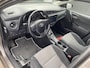 Toyota Auris 1.8 Hybrid Dynamic Navigatie, achteruitrij camera, cruise control, keyless entry- & start, automaat!