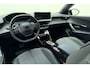 Peugeot 2008 1.2 Hybrid Allure | 145PK | AUTOMAAT | Keyless Entree | Climate Control | Cruise Control | Parkeersensoren Rondom | Apple Carplay/Android Auto Draadloos |