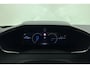 Peugeot 2008 1.2 Hybrid Allure | 145PK | AUTOMAAT | Keyless Entree | Climate Control | Cruise Control | Parkeersensoren Rondom | Apple Carplay/Android Auto Draadloos |