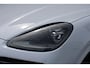 Porsche Cayenne Coupé 3.0 E-Hybrid Carrarawit Metallic Panoramadak Luchtvering Sport-Chrono Achterasbesturing Softclose Vol-Leder NL-Auto