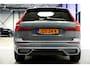 Volvo XC60 2.0 T8 AWD 335kW/456pk Aut8 Recharge LONG RANGE Ultimate Dark LUCHTVERING + HARMAN/KARDON + PANORAMADAK + BLIS + EL.TREKHAAK + PILOT ASSIST + ADAPT.CRUISE + LANE ASSIST + STOEL-&STUURVERWARMING + CAMERA + KEYLESS + PARKSENSOREN + 20" LM-VELGEN!!