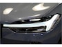 Volvo XC60 2.0 T8 AWD 335kW/456pk Aut8 Recharge LONG RANGE Ultimate Dark LUCHTVERING + HARMAN/KARDON + PANORAMADAK + BLIS + EL.TREKHAAK + PILOT ASSIST + ADAPT.CRUISE + LANE ASSIST + STOEL-&STUURVERWARMING + CAMERA + KEYLESS + PARKSENSOREN + 20" LM-VELGEN!!