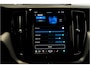 Volvo XC60 2.0 T8 AWD 335kW/456pk Aut8 Recharge LONG RANGE Ultimate Dark LUCHTVERING + HARMAN/KARDON + PANORAMADAK + BLIS + EL.TREKHAAK + PILOT ASSIST + ADAPT.CRUISE + LANE ASSIST + STOEL-&STUURVERWARMING + CAMERA + KEYLESS + PARKSENSOREN + 20" LM-VELGEN!!