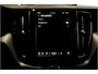 Volvo XC60 2.0 T8 AWD 335kW/456pk Aut8 Recharge LONG RANGE Ultimate Dark LUCHTVERING + HARMAN/KARDON + PANORAMADAK + BLIS + EL.TREKHAAK + PILOT ASSIST + ADAPT.CRUISE + LANE ASSIST + STOEL-&STUURVERWARMING + CAMERA + KEYLESS + PARKSENSOREN + 20" LM-VELGEN!!