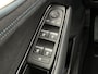 Renault Austral 1.2 E-Tech full hybrid 200 iconic esprit Alpine / Fabrieksgarantie t/m 4-2027 / Trekgewicht 1500KG / All-Season Banden / Stoelverwarming / Navigatie / Apple Carplay/Android Auto / Achteruitrijcamera /