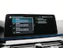 BMW 5-Serie Touring 530e xDrive Luxury Line PHEV 293pk Dealer O.H. | Panodak | Head Up | Camera | Lederen Comfortzetels Massage & Memory | Laser LED | Sfeerverlichting | Stuur Verwarmd | Keyless | Apple Carplay | Plug In Hybrid