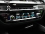 BMW 5-Serie Touring 530e xDrive Luxury Line PHEV 293pk Dealer O.H. | Panodak | Head Up | Camera | Lederen Comfortzetels Massage & Memory | Laser LED | Sfeerverlichting | Stuur Verwarmd | Keyless | Apple Carplay | Plug In Hybrid