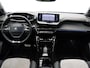 Peugeot e-2008 EV Allure 50 kWh | Panoramadak | Stoelverwarming | Trekhaak | Dodehoekbewaking | Achteruitrijcamera | Alcantara Bekleding