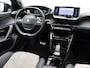 Peugeot e-2008 EV Allure 50 kWh | Panoramadak | Stoelverwarming | Trekhaak | Dodehoekbewaking | Achteruitrijcamera | Alcantara Bekleding