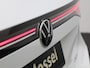 Volkswagen Passat Variant 1.5 eTSI Elegance Business | Direct leverbaar | LED Matrix koplampen | Achterklep elektrisch te openen | Keyless Access | Stoelverwarming | Stuurwielverwarming | Voorstoelen Ergo-Active