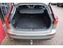 Volvo V60 2.0 D4 Momentum Pro | Origineel NL | Trekhaak | Polestar Engineered | Navigatie | Cruise Control |
