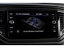 Volkswagen T-Roc 1.5 TSI 150 PK Style Business - Automaat | Adapt. Cruise | Stoelverw. | PDC | Camera | NAV + App. Connect | LED | ECC | Trekhaak | LM 17" |