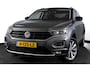 Volkswagen T-Roc 1.5 TSI 150 PK Style Business - Automaat | Adapt. Cruise | Stoelverw. | PDC | Camera | NAV + App. Connect | LED | ECC | Trekhaak | LM 17" |