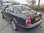Volkswagen Passat 2.3 V5 Highline LEUKE AUTO RIJDT EN SCHAKELT GOED