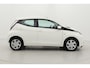 Toyota Aygo 1.0 VVT-i x-play | Volledige dealerhistorie | Origineel NL | Airco | Camera | Bluetooth