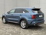 Kia Sorento 1.6 T-GDI Plug-in Hybrid 4WD ExecutiveLine 5p. / 7 jaar Fabrieksgarantie / Dealer Onderhouden / PHEV / 265Pk / HUD / Adaptieve Cruise / 360 Camera / Luxe Lederen Bekleding / Elektrisch Verstelbare Stoelen + Memory / Stoel Verwarming / Stoel Ventilatie / ApplecarPlay & Andoid auto / Dodehoek Detectie / DAB / LED / Achter bank verwarmd /