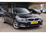 BMW 3-Serie Touring 318i Executive Edition|Rijklaar!|Apple Carplay+Android Auto|1e Eigenaar|Dealeronderhouden|PDC|DAB