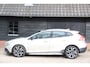 Volvo V40 Cross Country 2.0 D2 Nordic+ Camera/Stoelverwarming/Parkeersensor/Navigatie