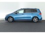 Volkswagen Touran 1.2 TSI 110pk R-Line Highline 7Pers. Trekhaak Led Panoramadak Navigatie