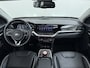 Kia Niro EV e-Niro ExecutiveLine 64kWh 3-Fase SOH 100% Schuif-Kanteldak Leder Warmtepomp Elek.Stoel+Memory JBL®-Audio Pdc Navi Ecc Camera Apple Carplay Android Auto Stoelverwarming+Koeling Stuurverwarming Lmv Privacy Glas DAB Vess Lane Assist Blind Spot 1E Eigenaar Dealeronderhouden Origineel Nederlandse Auto