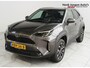 Toyota Yaris Cross 1.5 Hybrid 115 First Edition Rijklaar + Fabrieksgarantie Henk Jongen Auto's in Helmond,  al 50 jaar service zoals 't hoort!