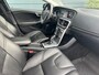 Volvo V40 Cross Country 1.5 T3 Nordic+ | Pano | Memory-stoel | Styling Kit | Leder | Stoelverwarming | Standkachel | Camera | Verwarmde voorruit |
