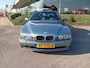 BMW 5-Serie 520i Lifestyle Edition Automaat, 17" LMV, PDC, Xenon, Clima, nieuwe APK!