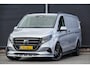 Mercedes-Benz Vito 116Cdi 163Pk 9G-Tronic Aut. | Pro | Extra Lang | Achteruitrijcamera | 2xSchuifdeur | Leder | Spoilerpack | Trekhaak | Treeplanken | 20''