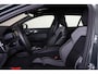 Volvo V60 T6 Recharge AWD Plus Dark - IntelliSafe Assist & Surround - 360º Camera - Harman/Kardon audio - Verwarmde voorstoelen, stuur & achterbank - Parkeersensoren voor & achter - Elektr. bedienb. voorstoelen met geheugen - Elektr. inklapbare trekhaak - 18' LMV